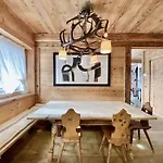 Luxury Flat With Views - Few Steps From Centre