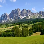 Luxury Flat With Views - Few Steps From Centre Apartamento Cortina dʼAmpezzo