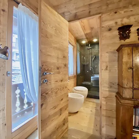 Apartment Luxury Flat With Views - Few Steps From Centre Cortina d'Ampezzo